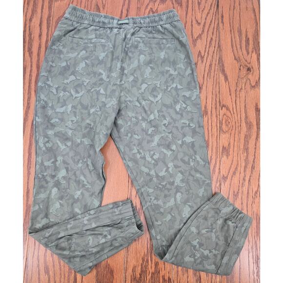 Athleta Farallon Stratum Camo Jogger - Picture 3 of 5